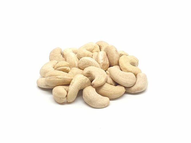 Helvetia Nuts - Noix de cajou fraîches et natures